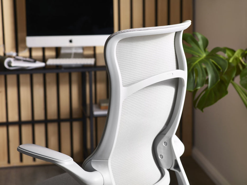 Arnold Grey Mesh Office Chair – Ergonomic & Adjustable - Luminex FurnitureOffice ChairARC001