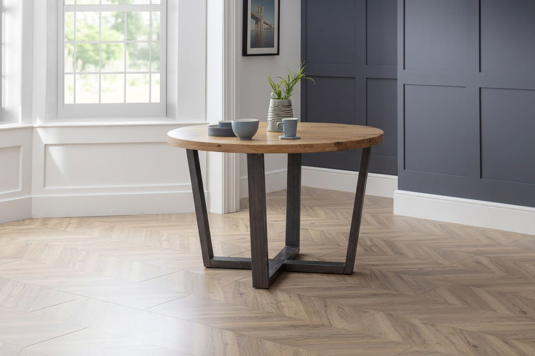 Charlotte Round Dining Table – Oak - Luminex FurnitureDining TableBRO008