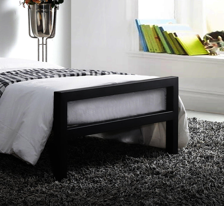 City Block Black Metal Bed - Luminex FurnitureBedCIT3