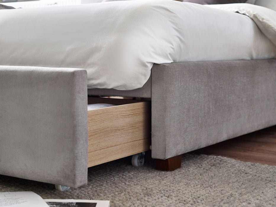 Isolde Bed - Grey - Luminex FurnitureFabric BedsSAV006