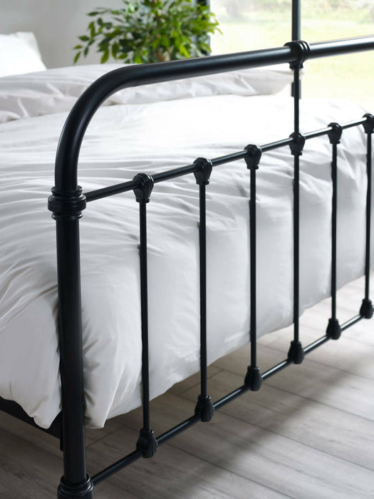 Liam Metal Bed - Luminex FurnitureMetal BedsLOG001