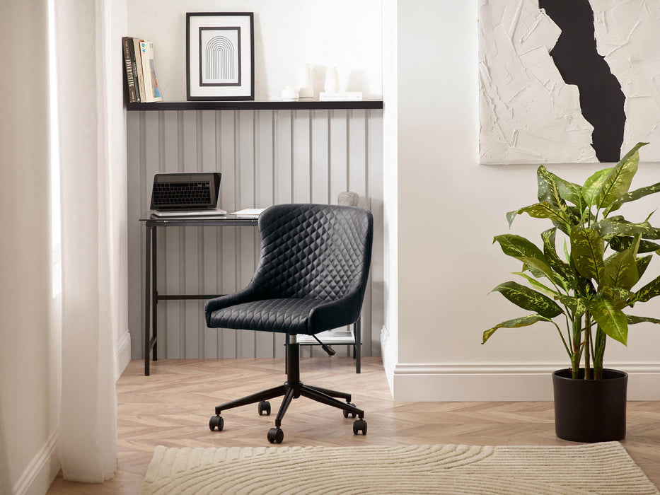 Nexra Black Faux Leather Office Chair – Quilted & Adjustable - Luminex FurnitureOffice ChairLUX011